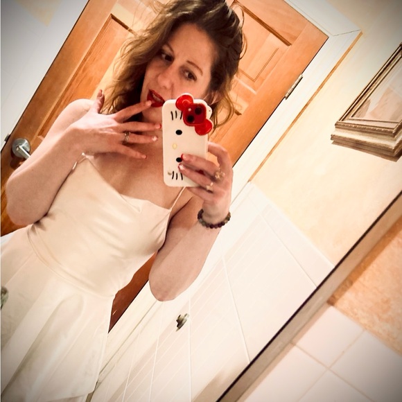 Meet your Posher, Princess - Picture 4 of 4